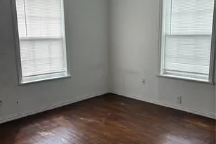 828 N Chenango St, Angleton, TX 77515 - Photo 12