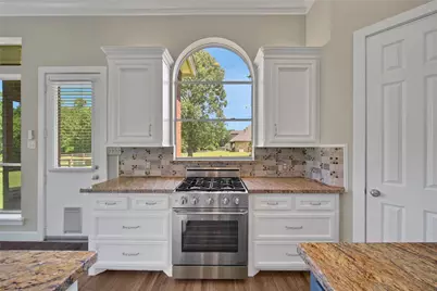 15444 Crown Oaks Drive, Montgomery, TX 77316 - Photo 16