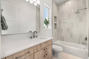 606 Skyland Terrace Way, Houston, TX 77009 - Photo 36
