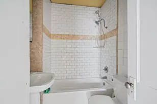 1222 Genova St, Houston, TX 77009 - Photo 10