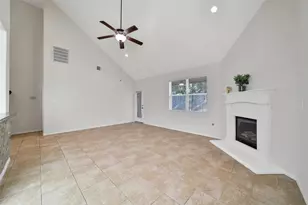 9131 Durango Point Ln, Houston, TX 77070 - Photo 4