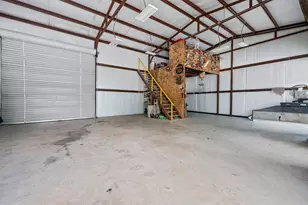 3004 Tyler St, Dayton, TX 77535 - Photo 30