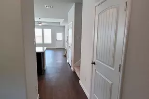4325 McGregor Blf Ln, Conroe, TX 77304 - Photo 2