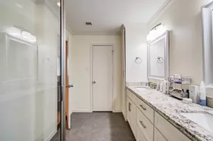 9818 Emnora Ln, Houston, TX 77080 - Photo 24