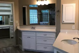 126 Coral Ct, Willis, TX 77304 - Photo 10