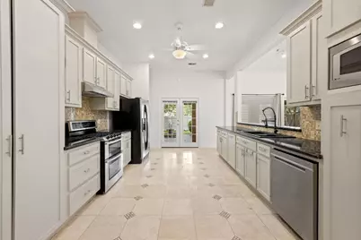 1 Wellington Lane, Sugar Land, TX 77478 - Photo 12