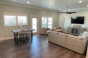 1001 S Stingaree Dr, Crystal Beach, TX 77650 - Photo 8