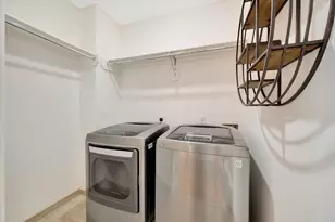 2104 Colorado St, Houston, TX 77007 - Photo 30