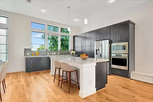 2104 Colorado St, Houston, TX 77007 - Photo 6