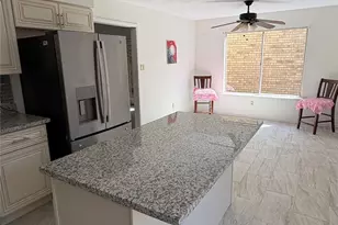 1723 Plumbwood Way, Houston, TX 77058 - Photo 6