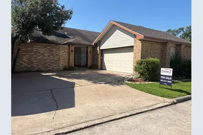 1723 Plumbwood Way, Houston, TX 77058 - Photo 1