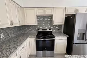 1723 Plumbwood Way, Houston, TX 77058 - Photo 4