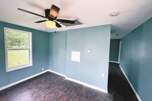 503 N 5th St, Alvin, TX 77511 - Photo 2