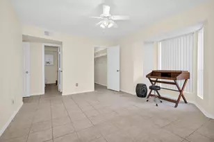 4637 Wild Indigo St, Houston, TX 77027 - Photo 20