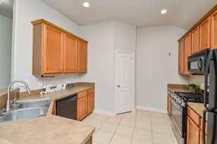 723 Hinsdale, Magnolia, TX 77354 - Photo 12