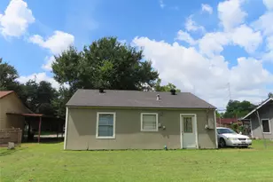 1629 Caspersen Dr, Houston, TX 77029 - Photo 1