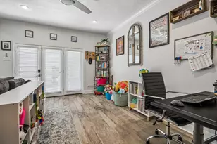 14719 Barryknoll Ln, Houston, TX 77079 - Photo 18