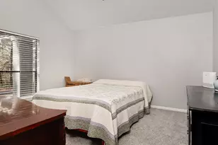 44 Lake Forest Cir, Conroe, TX 77384 - Photo 14