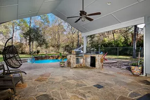 44 Lake Forest Cir, Conroe, TX 77384 - Photo 32