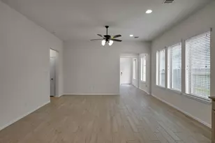 17446 Vino Vines Ln, Conroe, TX 77302 - Photo 10