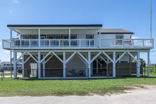 4235 San Jacinto Dr, Galveston, TX 77554 - Photo 1