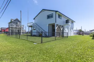 4235 San Jacinto Dr, Galveston, TX 77554 - Photo 28