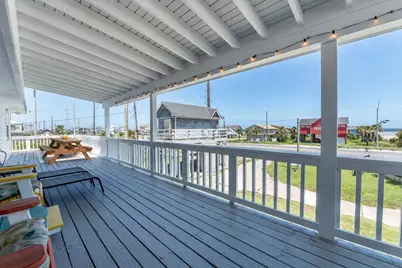 4235 San Jacinto Drive, Galveston, TX 77554 - Photo 2