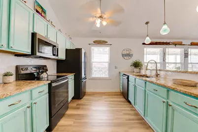 4235 San Jacinto Drive, Galveston, TX 77554 - Photo 10