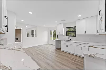 15806 Lakeview Drive, Beach City, TX 77523 - Photo 14
