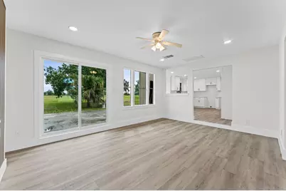 15806 Lakeview Drive, Beach City, TX 77523 - Photo 18