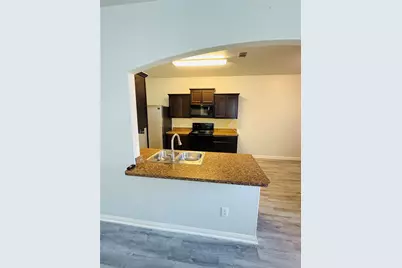 2050 Wilde Elm Drive, Houston, TX 77090 - Photo 10