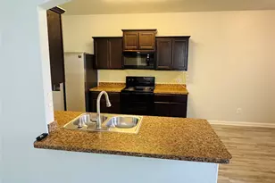2050 Wilde Elm Dr, Houston, TX 77090 - Photo 10