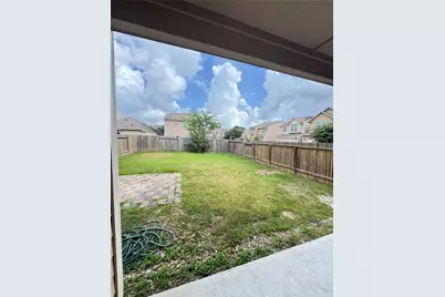 2050 Wilde Elm Drive, Houston, TX 77090 - Photo 12