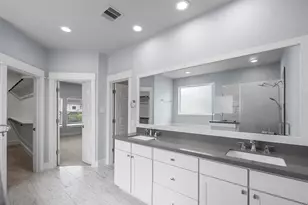 1606 Westside Gardens Ln, Houston, TX 77055 - Photo 16