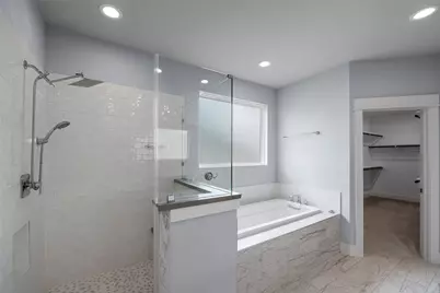 1606 Westside Gardens Lane, Houston, TX 77055 - Photo 18