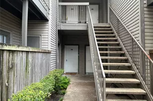 9707 Richmond Ave, Houston, TX 77042 - Photo 2