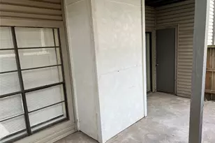 9707 Richmond Ave, Houston, TX 77042 - Photo 16