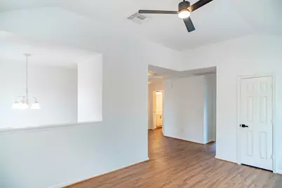 16327 Woma Ct Court, Sugar Land, TX 77498 - Photo 4
