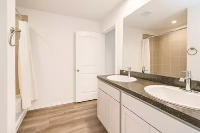 5611 Simcrest Grove Drive, Spring, TX 77373 - Photo 6