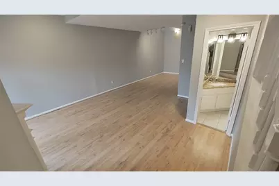 800 Country Place Drive #506, Houston, TX 77079 - Photo 6