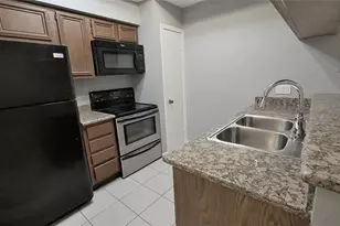 800 Country Pl Dr, Houston, TX 77079 - Photo 14