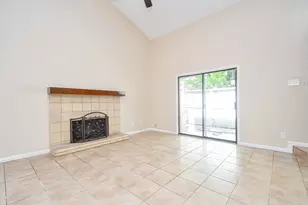 9536 Windswept Ln, Houston, TX 77063 - Photo 10