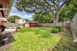 4706 Tonawanda Dr, Houston, TX 77035 - Photo 34