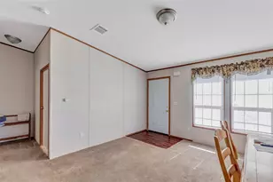 637 Troy St, Anahuac, TX 77514 - Photo 8