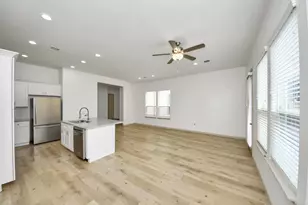 2119 Esther Dr, Houston, TX 77088 - Photo 16