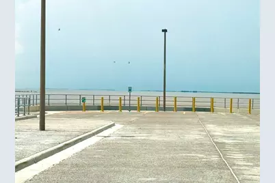 1250 Yacht Basin, Gilchrist, TX 77617 - Photo 8