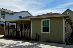 7218 Philibert Ln, Houston, TX 77028 - Photo 2