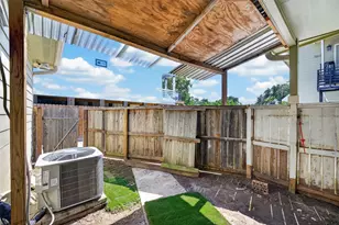 7218 Philibert Ln, Houston, TX 77028 - Photo 26