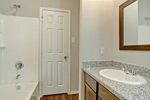 409 S 12th St, Conroe, TX 77301 - Photo 12