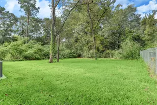 409 S 12th St, Conroe, TX 77301 - Photo 14